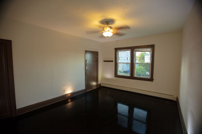 Building Photo - 86 Edgewood Ave