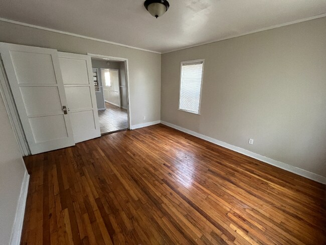 Foto del edificio - 273 W Essex Ave