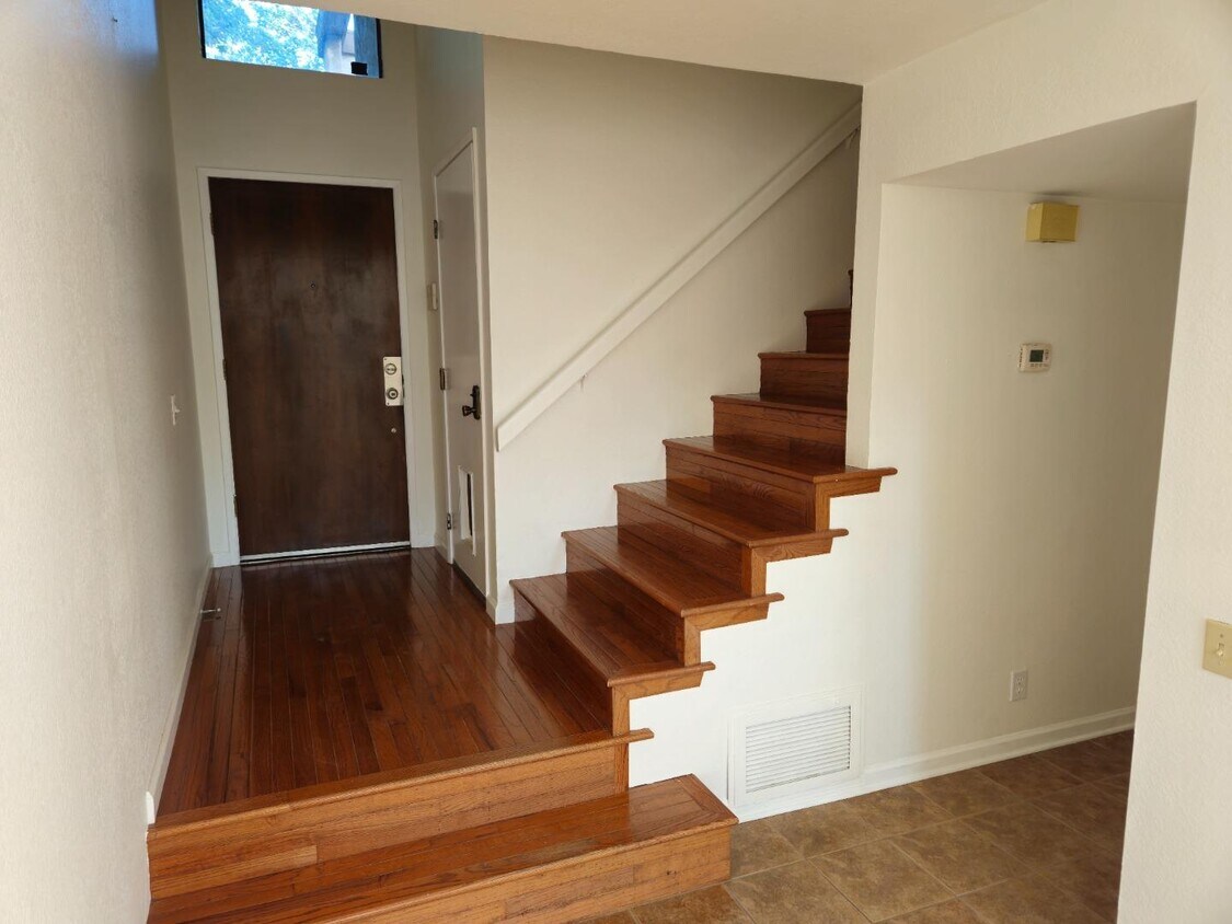 Primary Photo - 34877 Oyster Bay Terrace