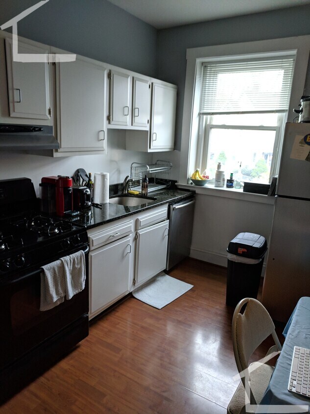 457 Washington St Unit 6, Brookline, MA 02446 Condo for Rent in
