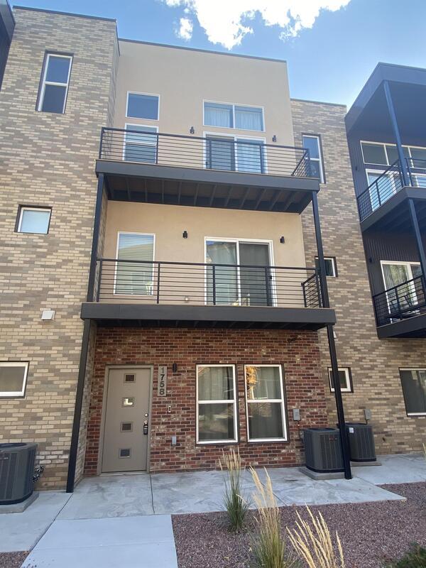 Building Photo - 1758 Creek Edge Vw