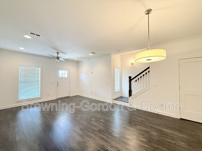 Building Photo - 971 Ashland Pl Dr