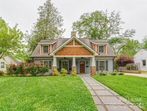 Building Photo - 823 Sedgefield Rd