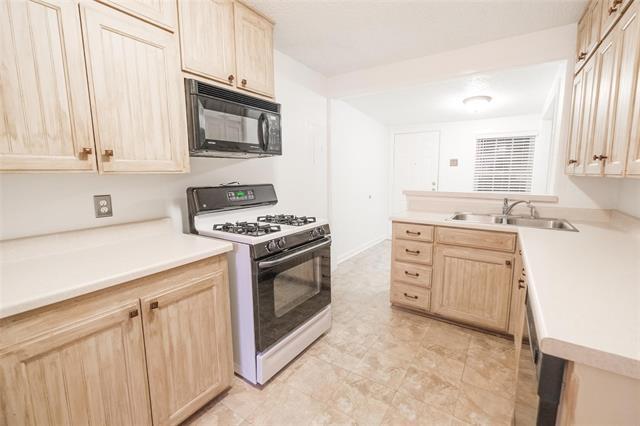 Foto del edificio - 3908 Dexter Ave