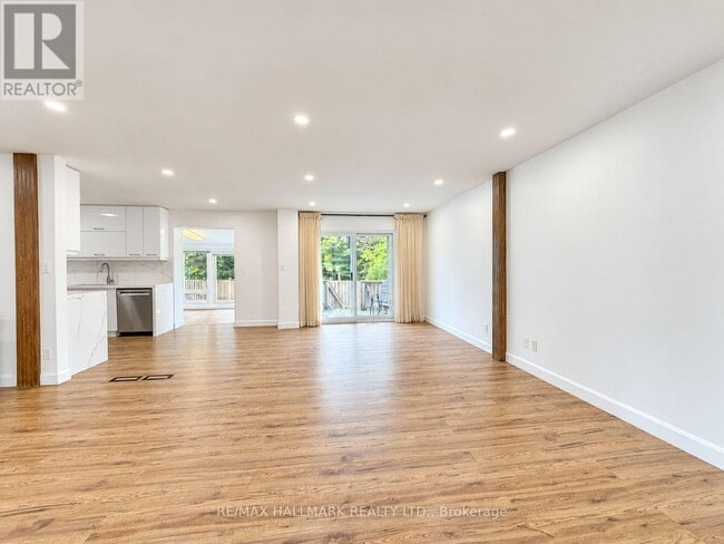 Building Photo - 23 Ironshield Crescent