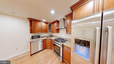 Building Photo - 1462 Harvard St NW