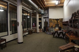 Roberts Galerie Lofts photo'