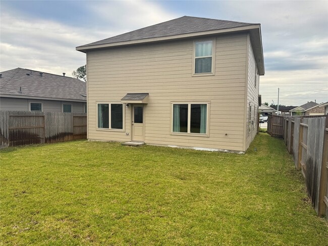 Building Photo - 18637 Cepagatti Dr