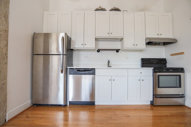 Foto del edificio - 4801 N Ravenswood Ave