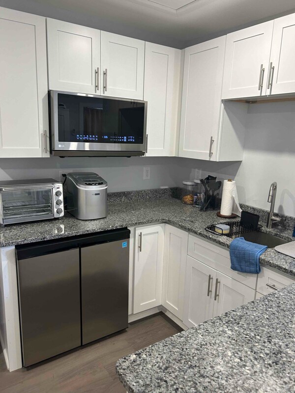 Foto principal - 1205 Jamestown Rd