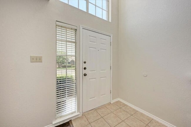 Building Photo - 2508 Tierra Blanco Trail