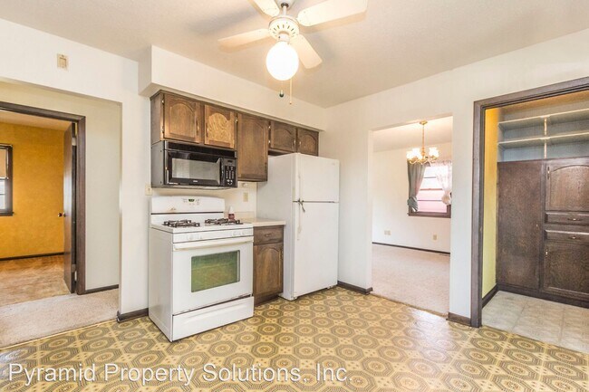 Building Photo - 3 br, 2 bath House - 410 S D St