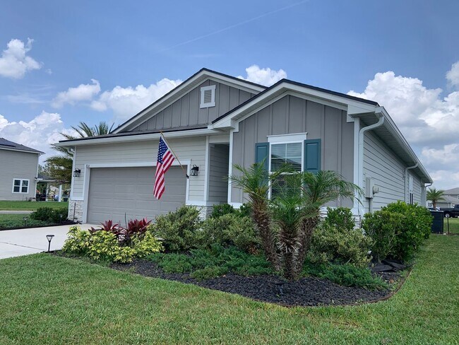 Foto del edificio - Gorgeous Corner Lot Home