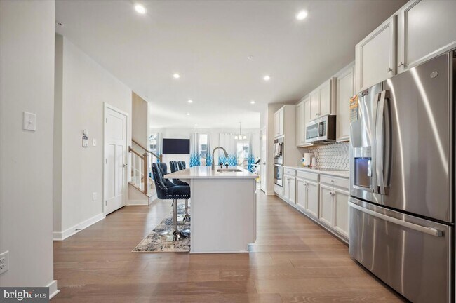 Building Photo - 8036 Milltown Cir