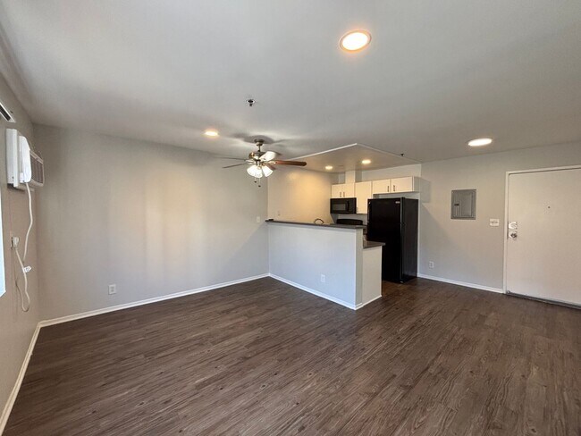 Foto del interior - 700 S. Berendo Ave
