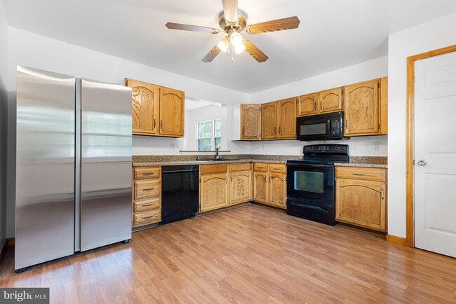 Building Photo - 172 Stirling Ct