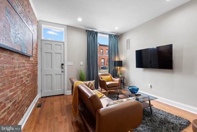 Foto del edificio - 2235 E Chase St