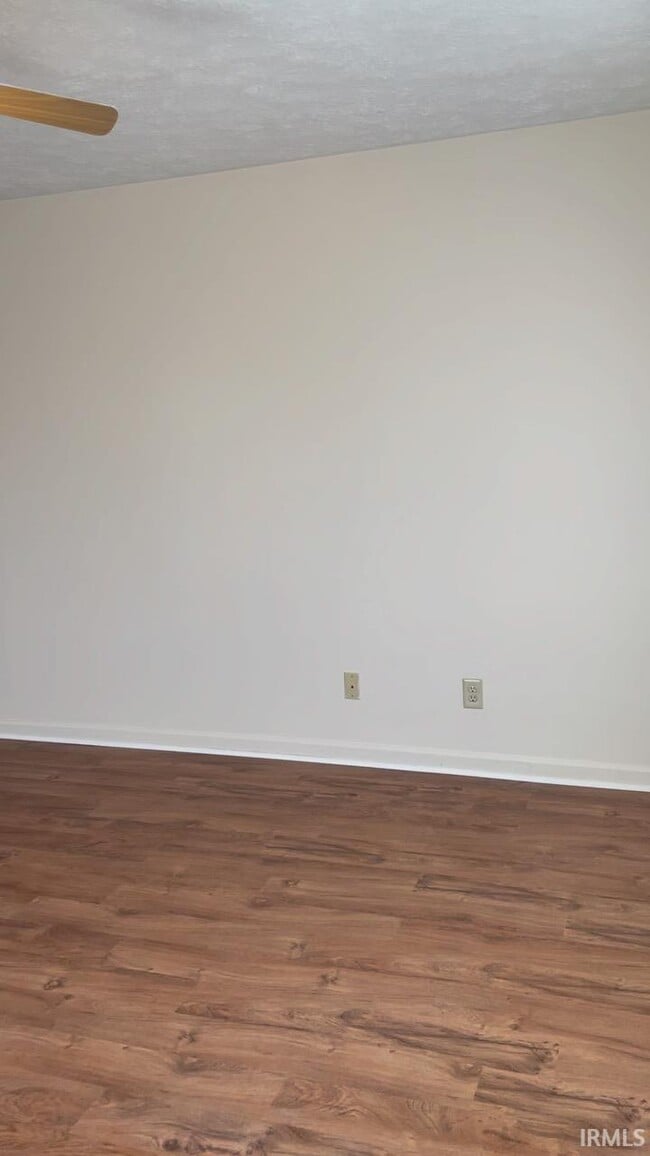 Building Photo - 5243 Raubs Ln