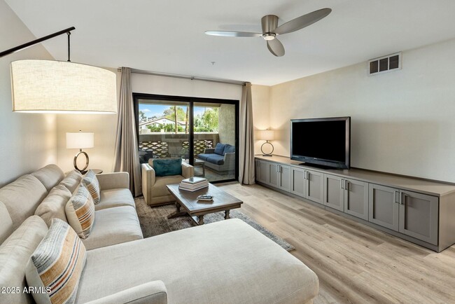 Foto del edificio - 5104 N 32nd St