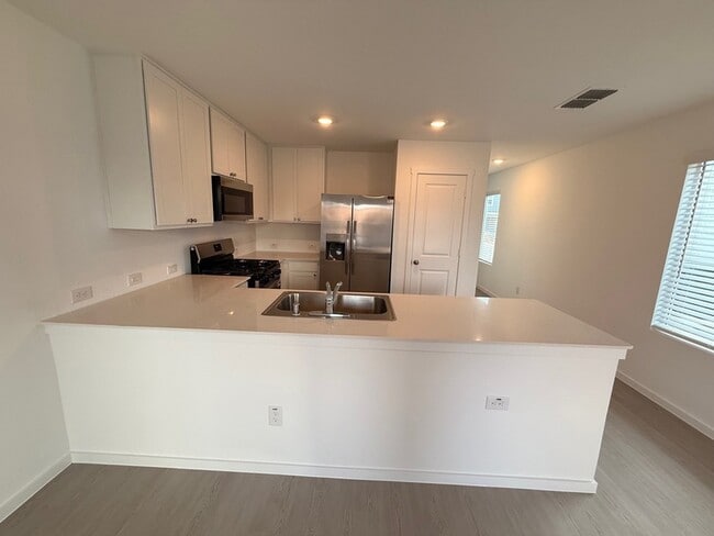 Building Photo - 12125 Steeplechase Dr