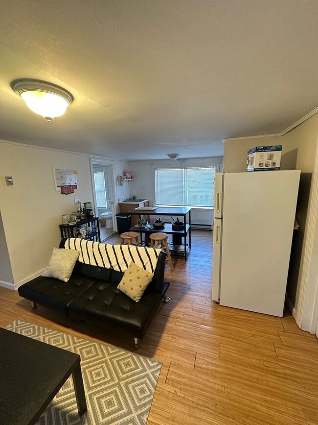 Building Photo - 18 Penobscot St