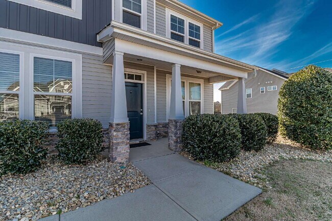 Foto del edificio - STUNNING & SPACIOUS! GANDER LAKE 4 BR | 3 BA IN PIKEVILLE SCHOOL DISTRICT *LAWN CARE INCLUDED!*