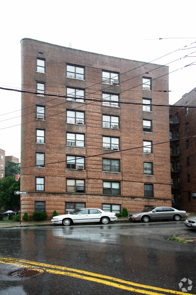Building Photo - 4385 Vireo Ave