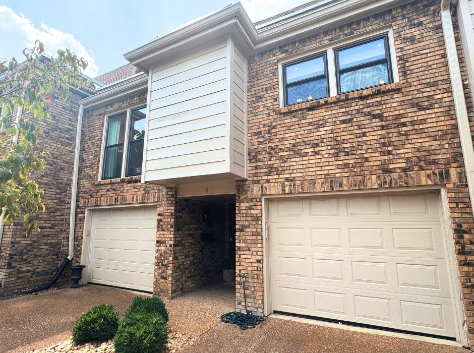 Foto principal - 401 Bowling Ave