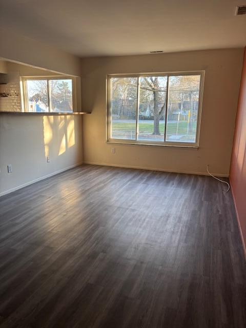 Foto del edificio - 1250 W Nine Mile Rd