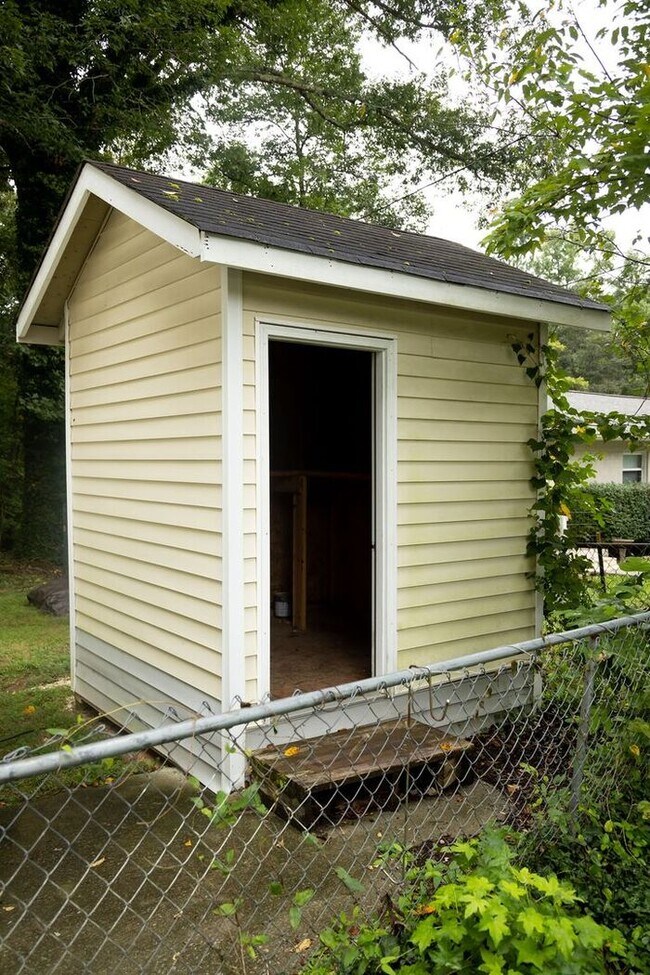 Building Photo - Charming cottage