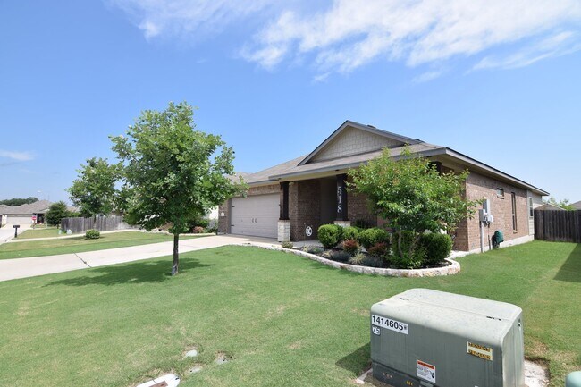Building Photo - 518 Wedgwood Dr