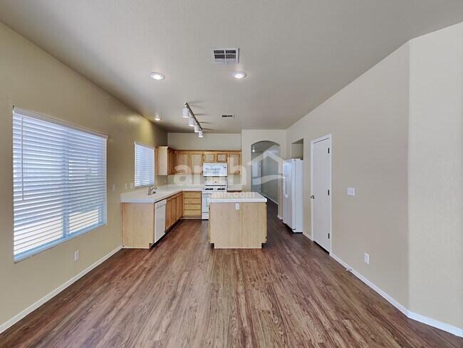 Foto del edificio - 6809 Urania Ct