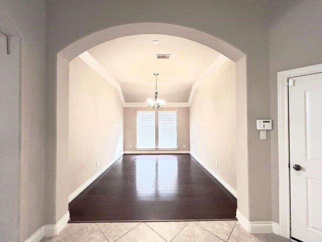 Foto del edificio - 25419 Lockspur Dr