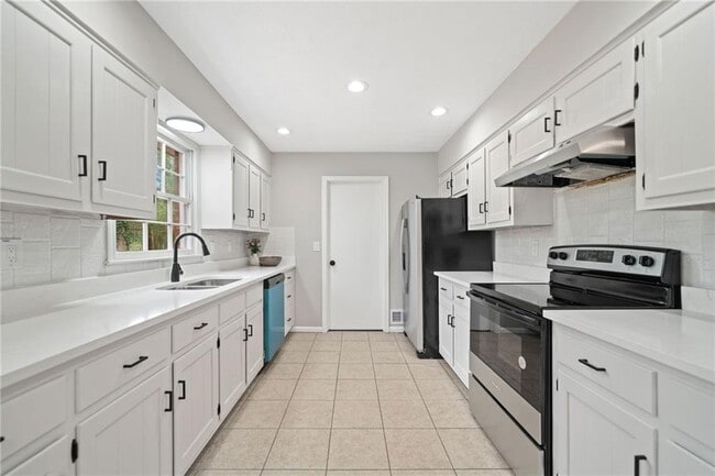 Foto del edificio - 1024 Allgood Ct