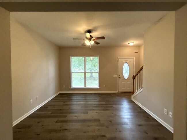 Foto del edificio - 1525 Braveheart Ln
