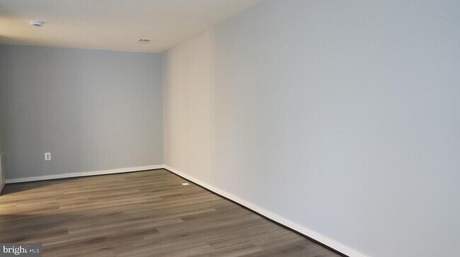 Foto del edificio - 9847 Hellingly Pl