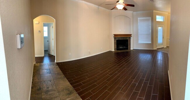 Foto del edificio - 3907 Salt Fork Dr