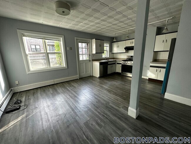 Foto del edificio - 195 Maverick St