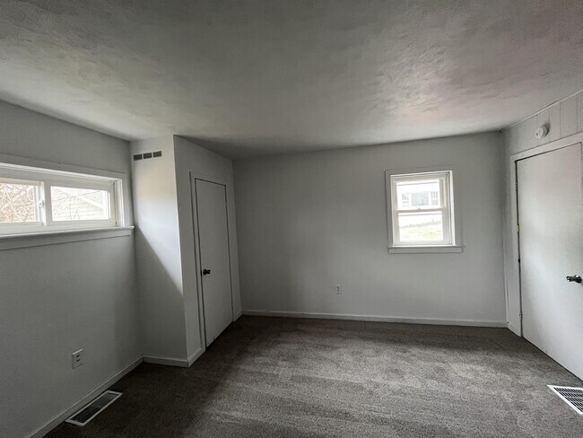 Foto del edificio - 2235 Middle St