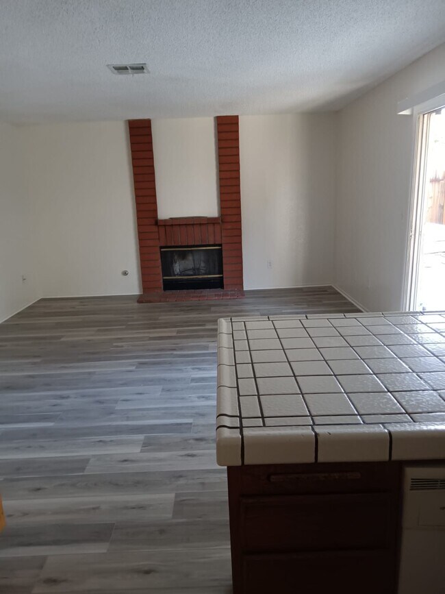 Building Photo - 1558 Arnica Ln