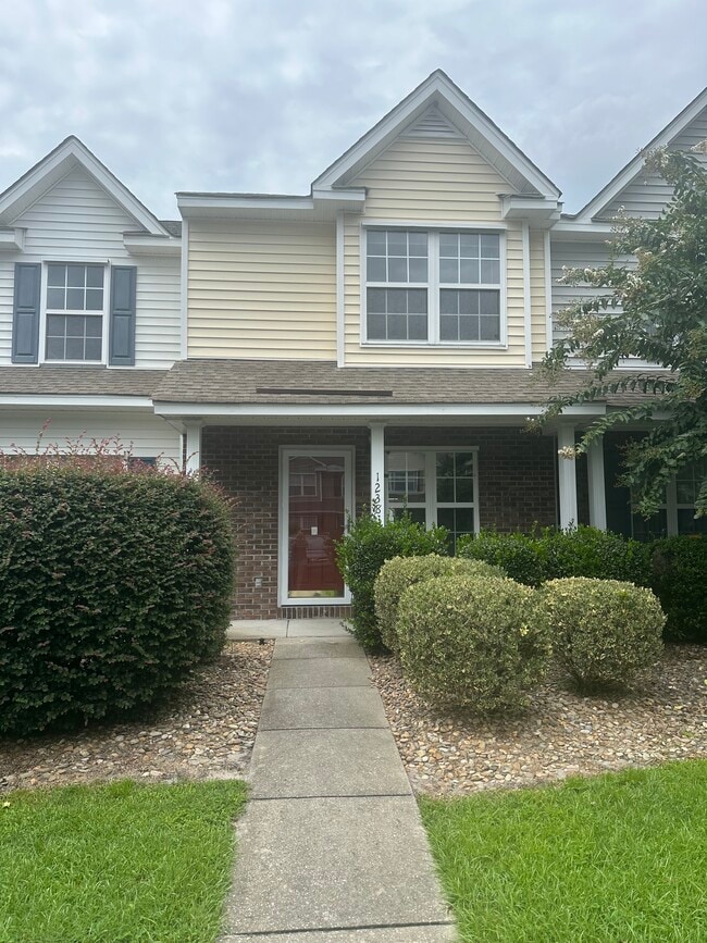 Building Photo - 1238 Shoebridge Dr