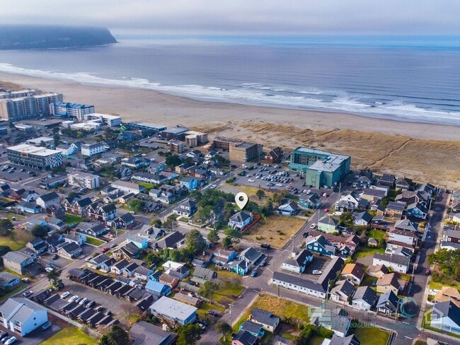 Building Photo - 416 N Downing St