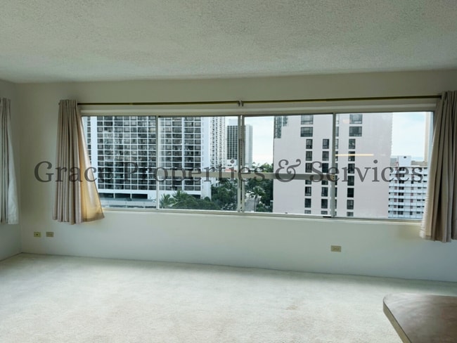 Building Photo - 0036BRU