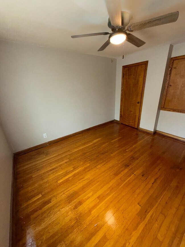 Foto del edificio - 108 N Huron Ave