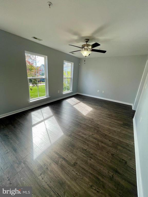Building Photo - 45606 Taras Ct