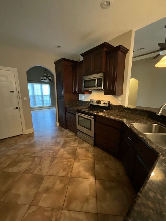 Foto del edificio - 515 Woodland Pkwy