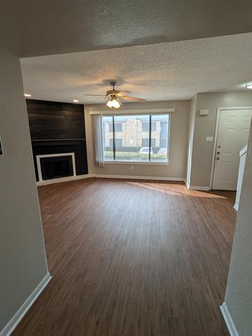 Foto del edificio - 514 E Belt Line Rd