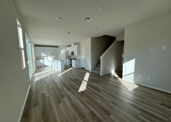 Building Photo - 40430 Melrose Dr