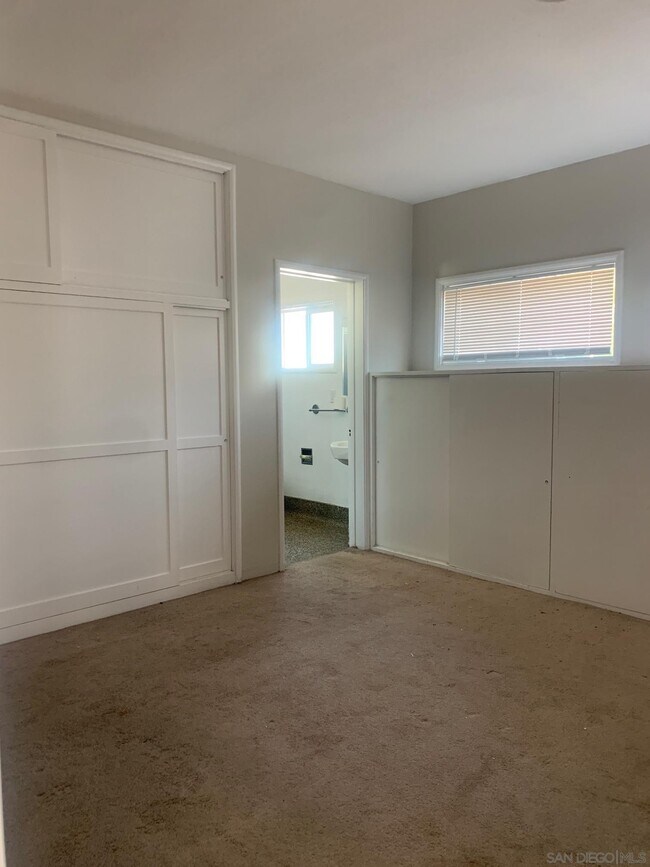 Building Photo - 625 10th St