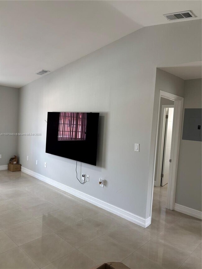 Foto del edificio - 2238 W 74th St